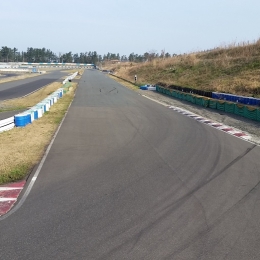 バックストレート